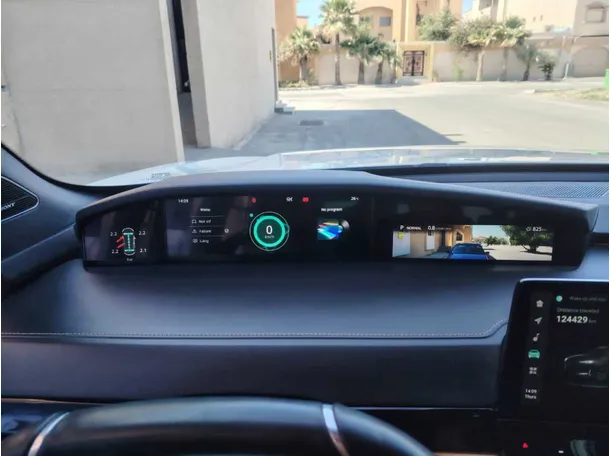 Car image 17