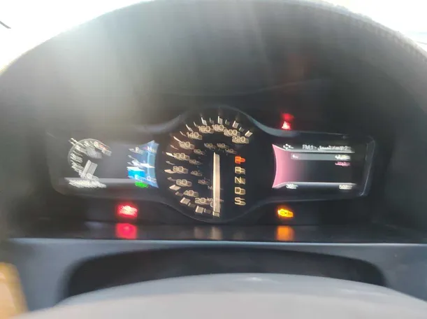Car image 25