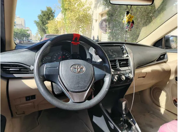 Car image 24