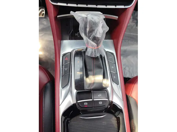 Car image 20