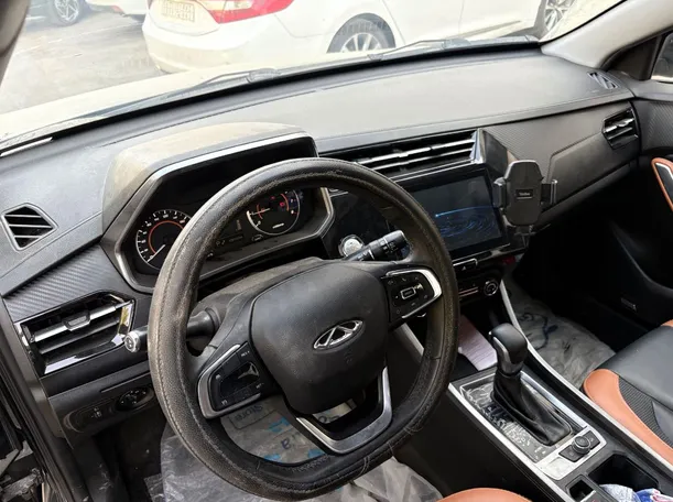 Car image 11