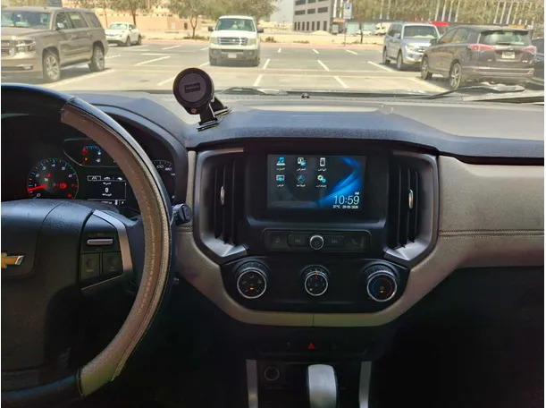 Car image 16