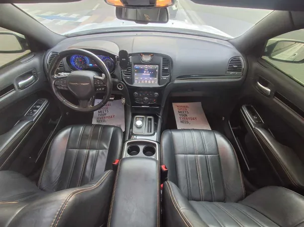 Car image 16