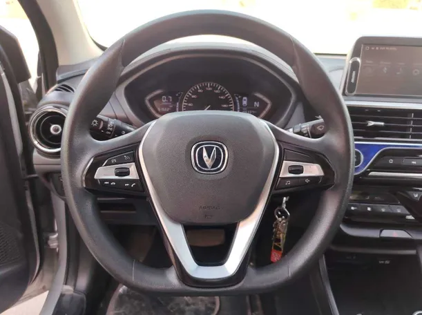 Car image 22