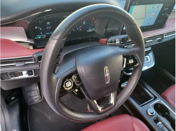Car image 20