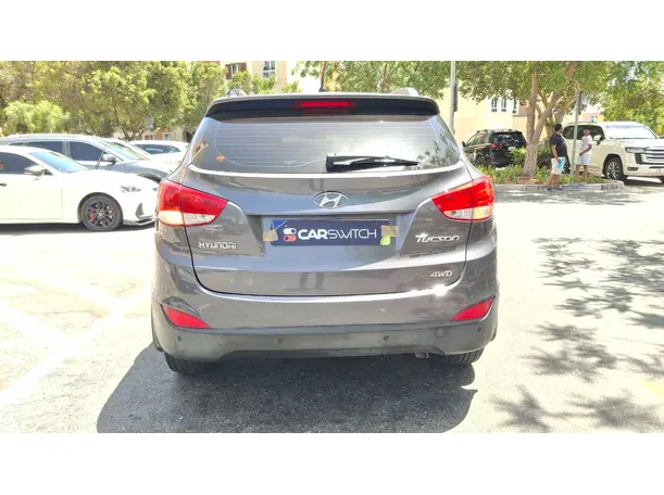 Car image 6
