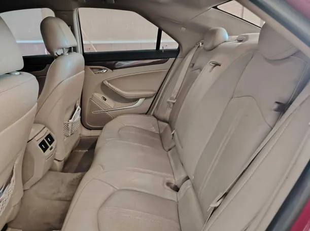 Car image 18