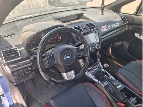 Car image 8