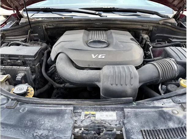Car image 28