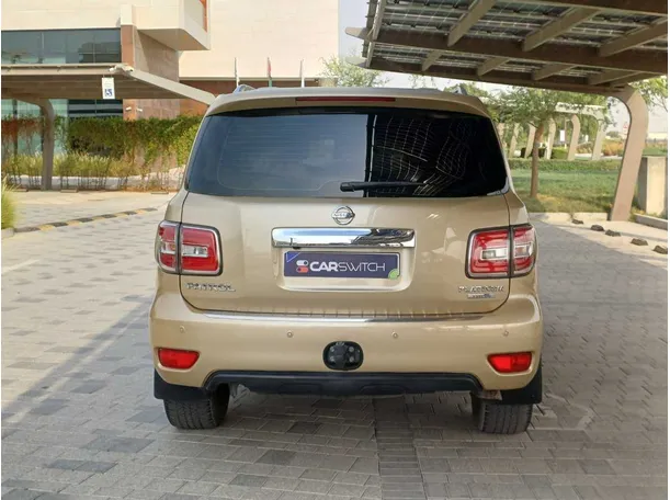 Car image 6