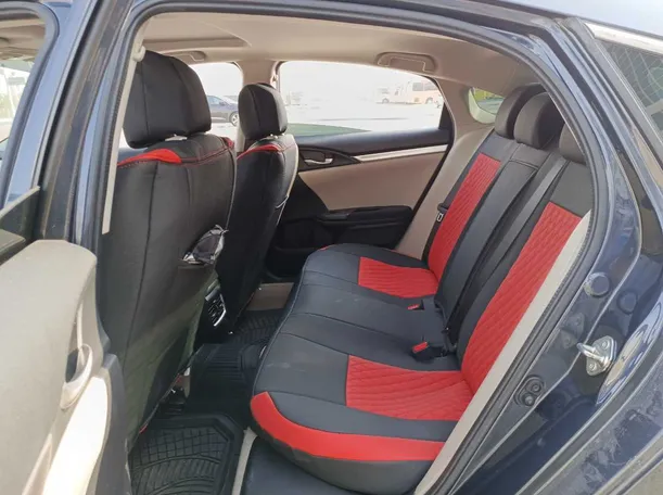 Car image 13