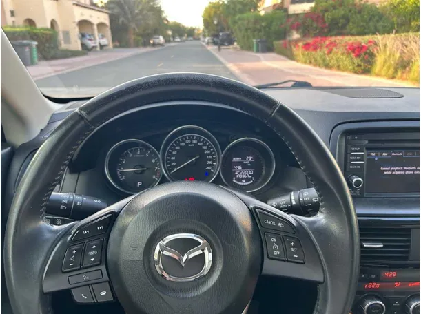 Car image 16
