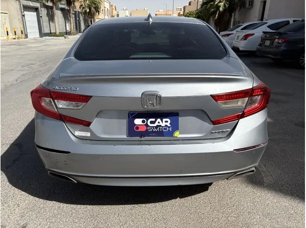 Car image 6