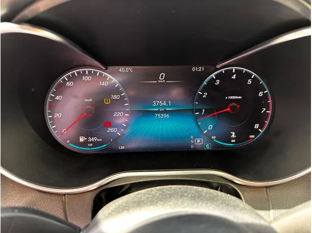 Car image 19