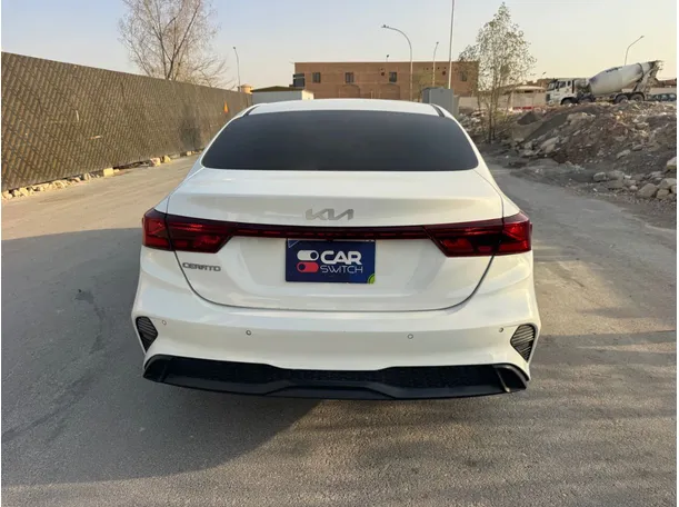 Car image 6