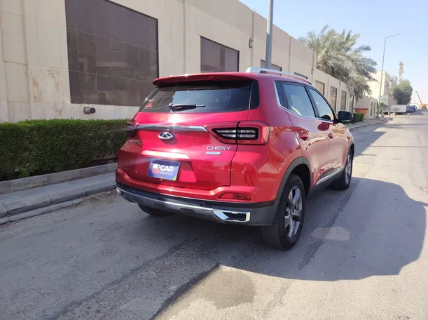 Car image 5