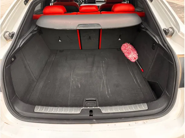Car image 23