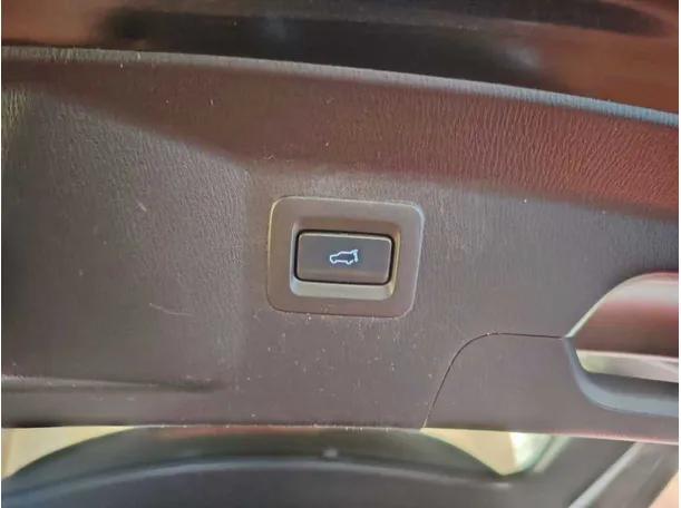 Car image 45