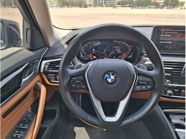 Car image 18