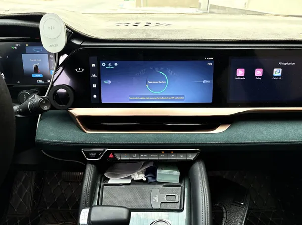 Car image 20