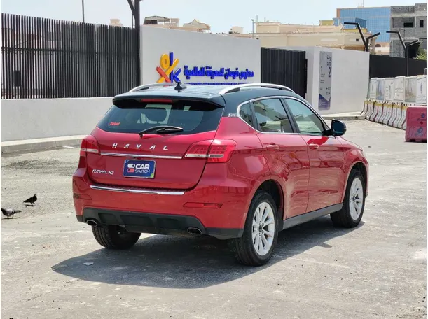 Car image 5