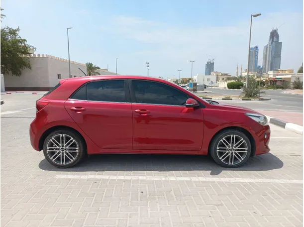 Car image 8