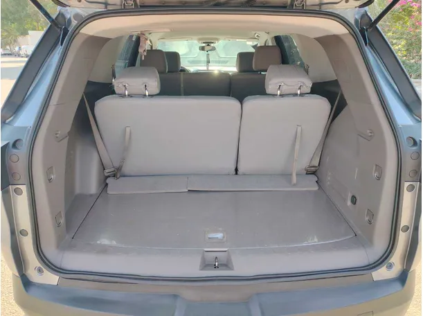 Car image 25