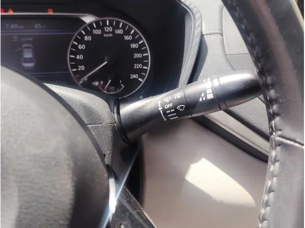 Car image 27