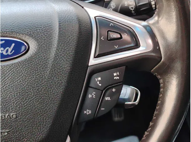 Car image 28
