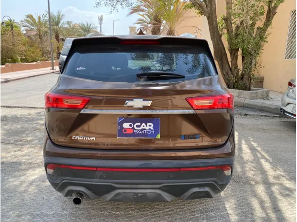 Car image 6