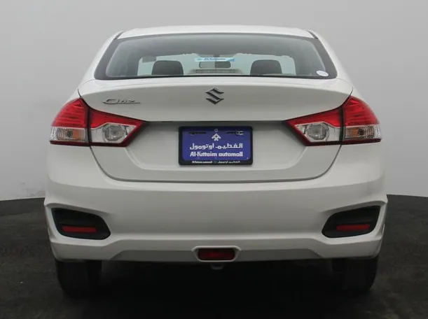 Car image 12