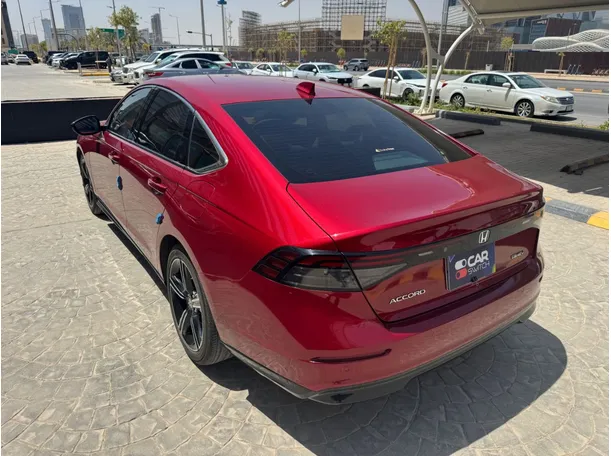 Car image 7