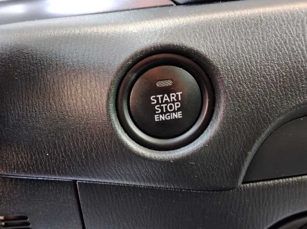 Car image 25