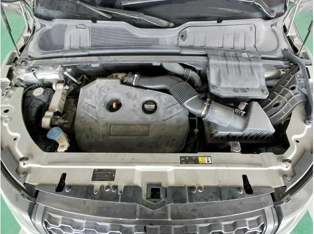 Car image 21