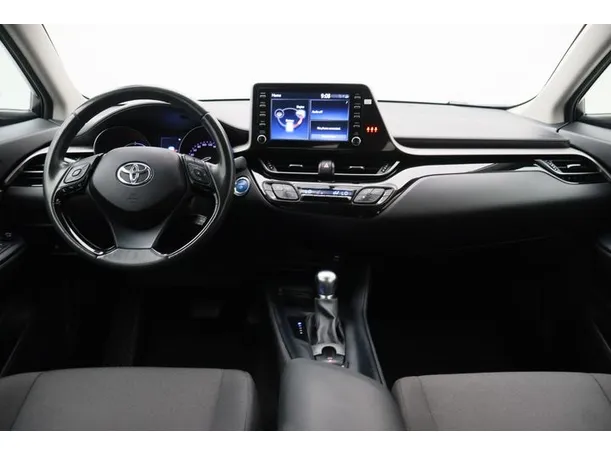 Car image 14