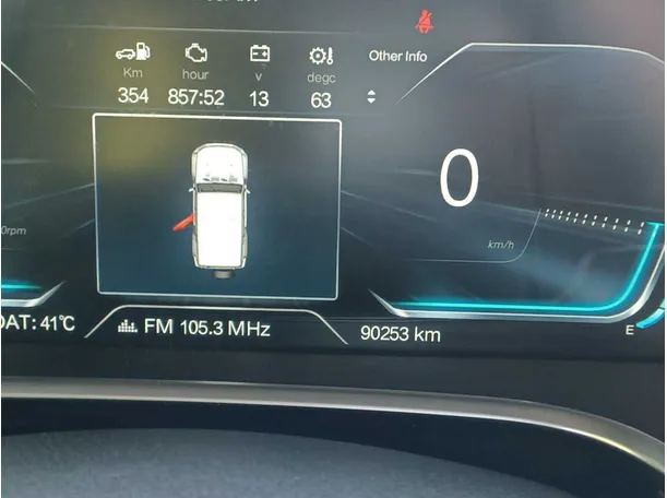 Car image 19