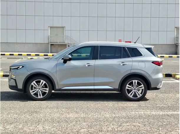 Car image 8