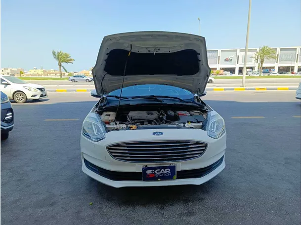 Car image 35