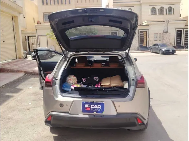 Car image 20