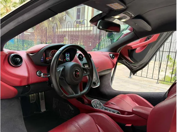 Car image 22
