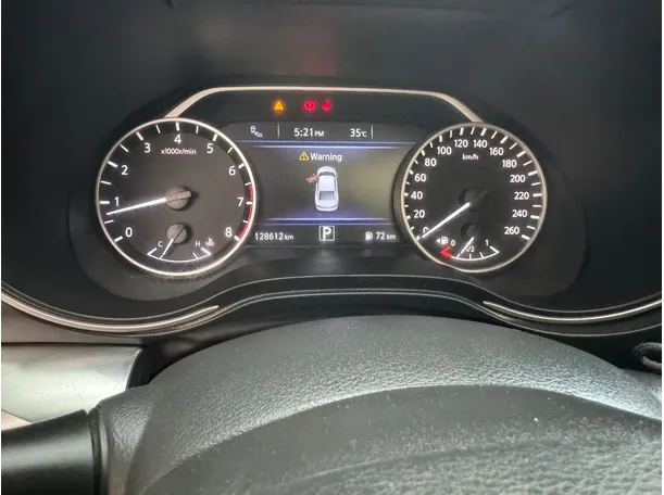 Car image 22