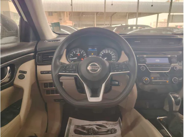Car image 25