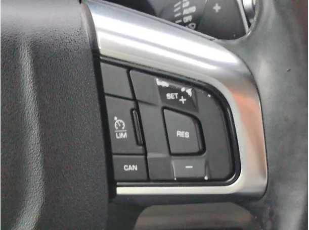 Car image 31