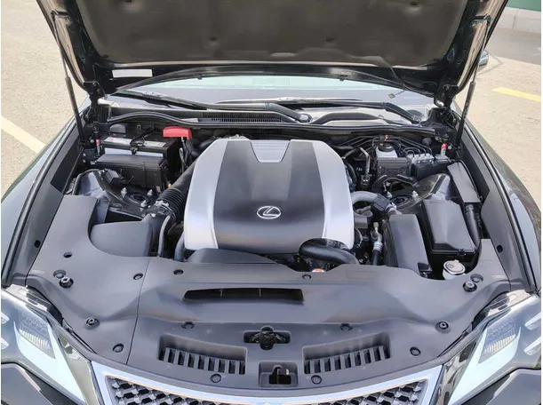 Car image 40