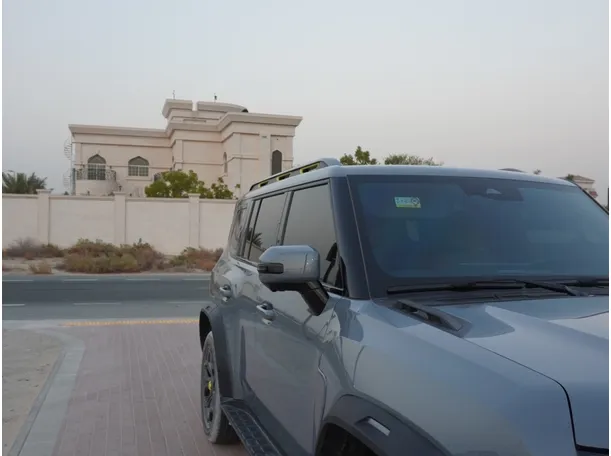 Car image 11