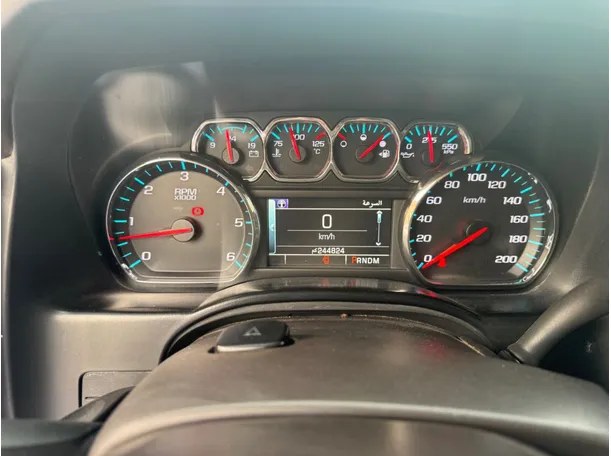 Car image 18