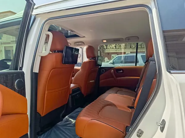 Car image 21