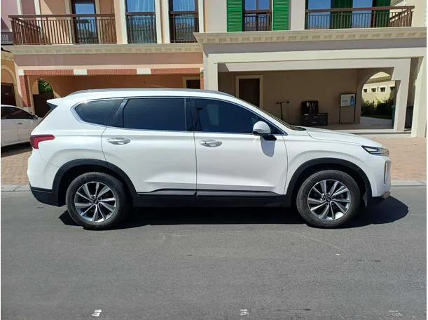 Car image 8