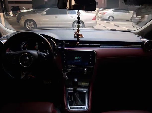 Car image 15
