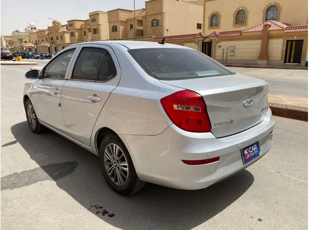 Car image 7